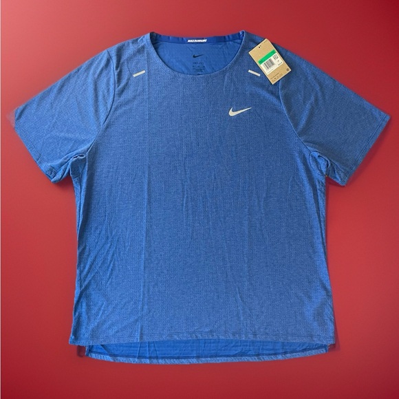 Men’s Nike Blue Running Shirt NWT Lightweight Athletic Top Size XL - Picture 1 of 6